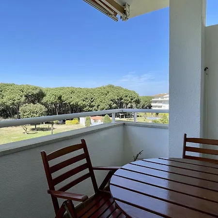 Mar F 304 Apartment